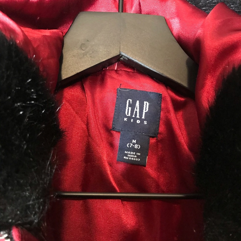 Faux Fur Hooded Jacket Girl’s SZ 7-8 GAP Kids - Picture 2 of 6